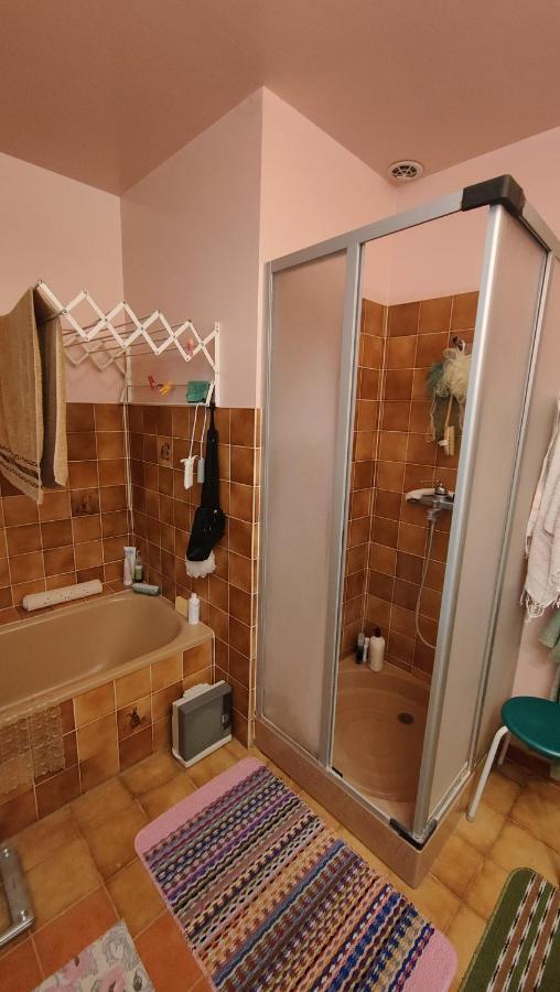 Chambre Dans Villa Le Chaffaut-Saint-Jurson 외부 사진